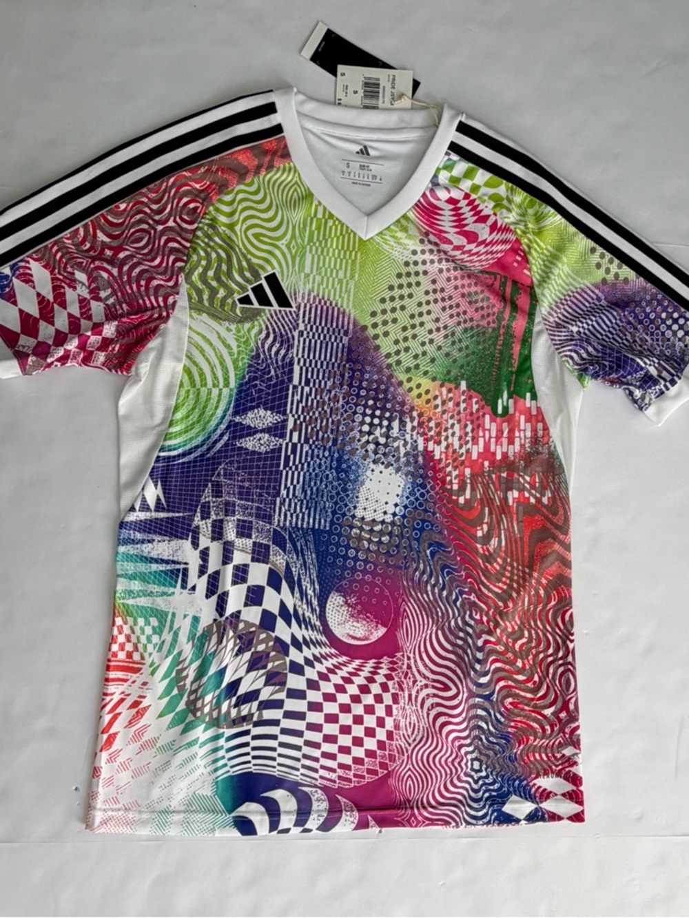 NWT Adidas x Jeremy Scott Pride Jersey Multicolor Graphic Soccer Shirt Small.